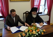 В Тихвинском Успенском монастыре состоялось подписание соглашения о взаимодействии между Тихвинской епархией и Управлением Министерства Юстиции по Ленинградской области